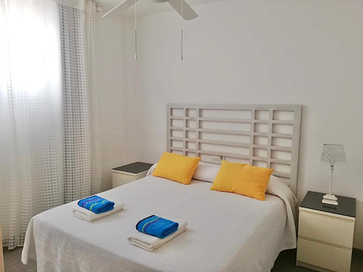 Apartamentos Miranda Es Pujols Kültér fotó