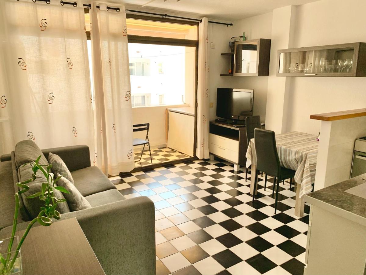 Apartamentos Miranda Es Pujols Kültér fotó